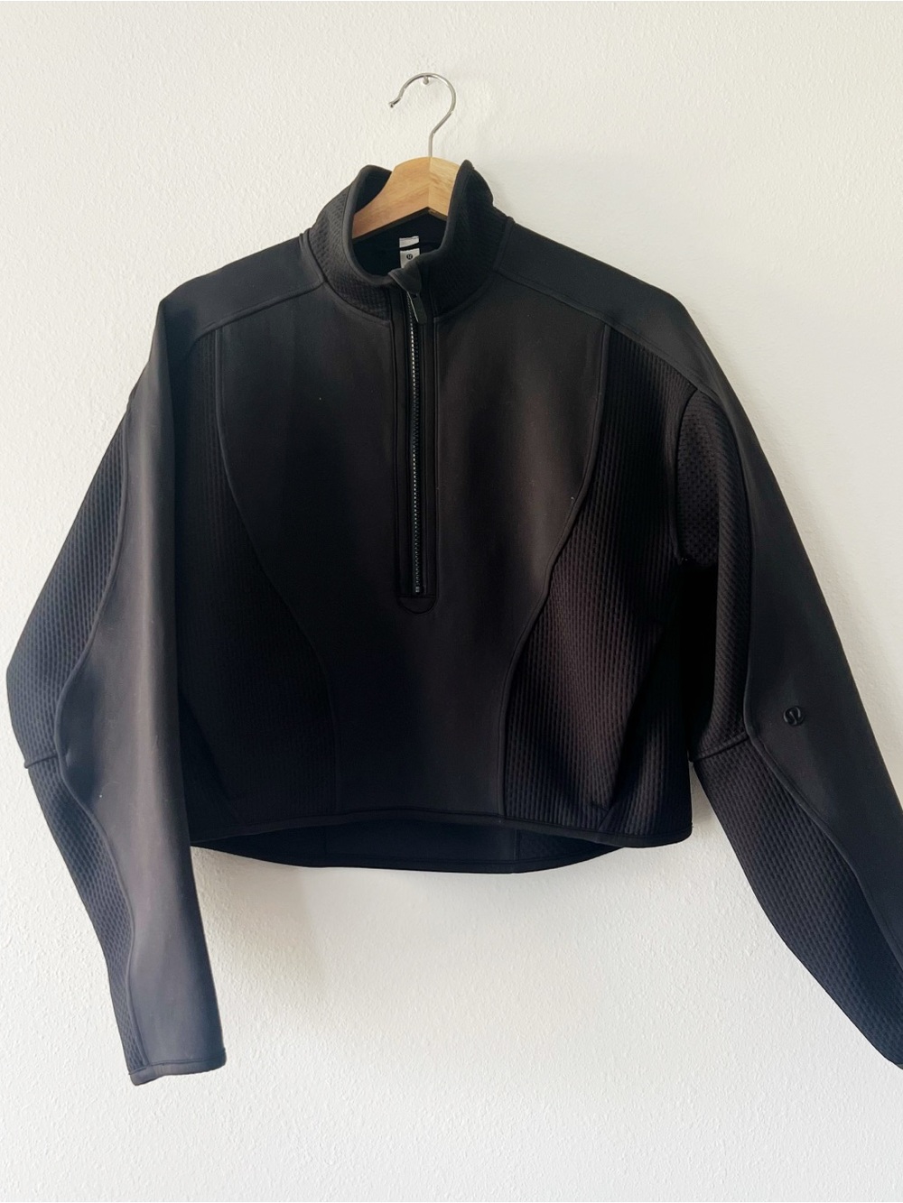 LULULEMON | Mixed Fabric Half Zip Pullover in Black | 4 - Picture 2 of 5